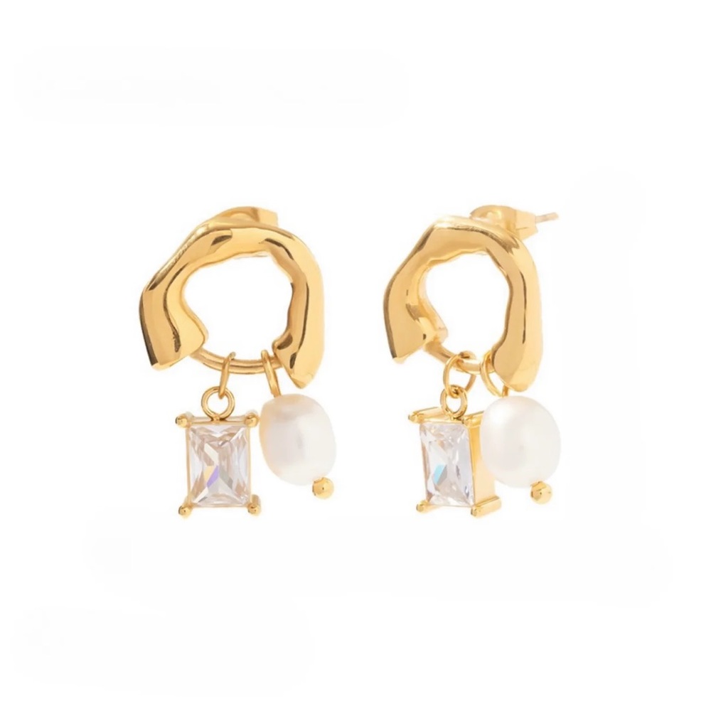 24K Gold Freshwater Pearl Earrings*Waterproof*Tarnish Free